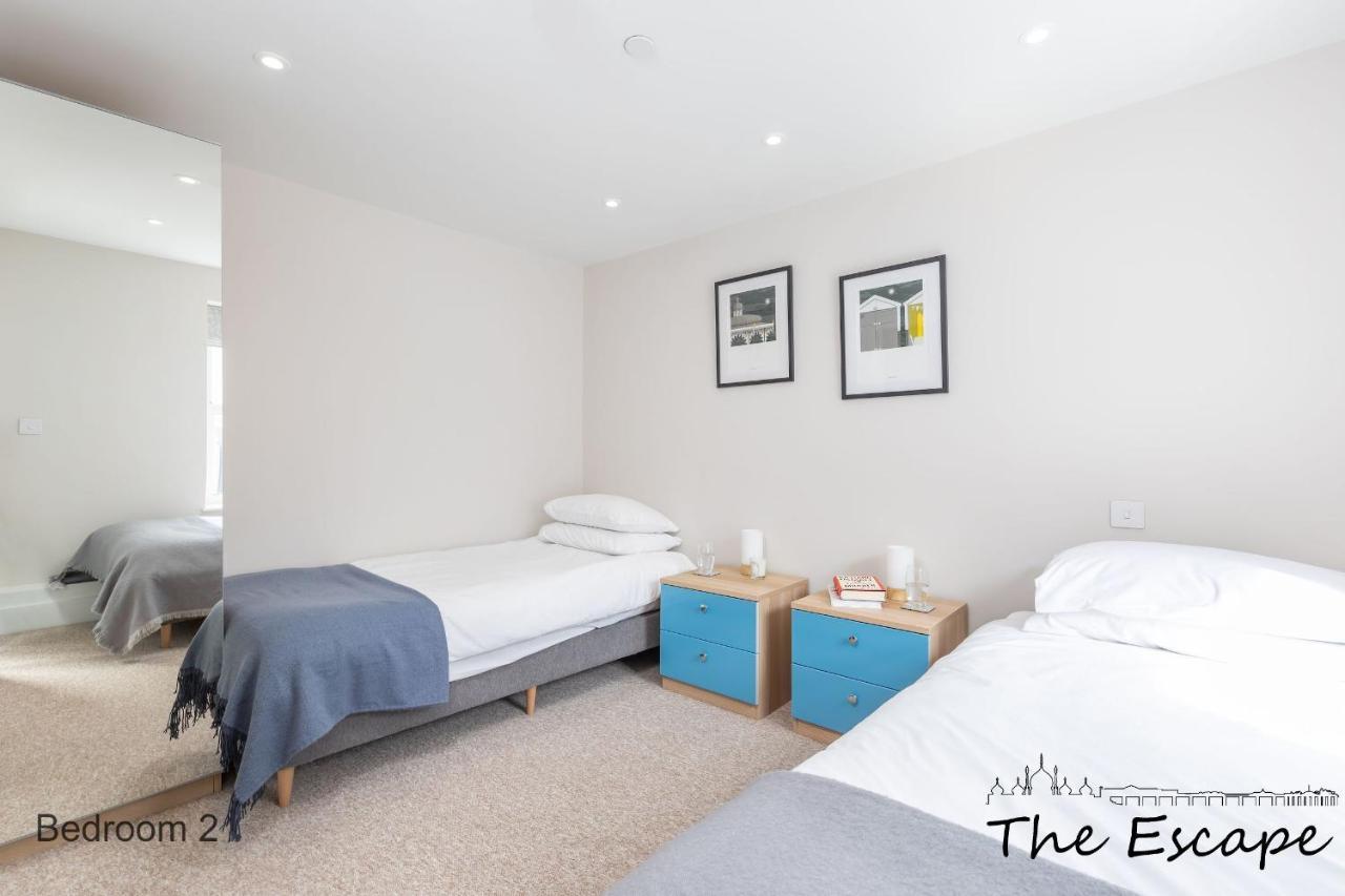 The Escape; The Ideal Getaway On Seafront Holiday home *